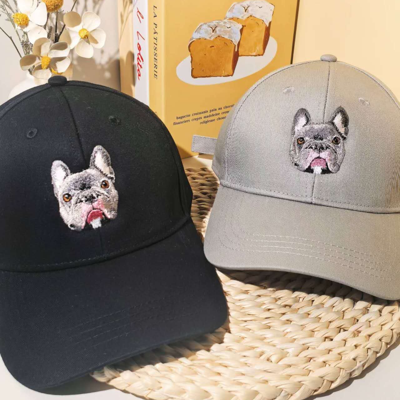 Custom pet baseball caps in different colors with embroidered portraits